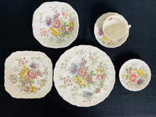 Load image into Gallery viewer, Sheraton by Johnson Brothers – Made in England
Vintage China Set