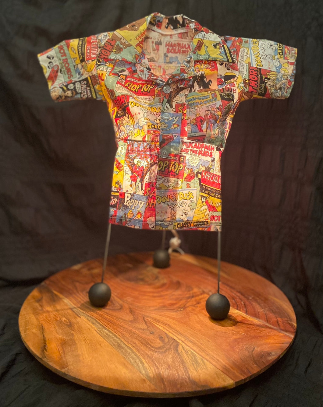 Comic Shirt table Lamp