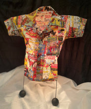 Load image into Gallery viewer, Comic Shirt table Lamp
