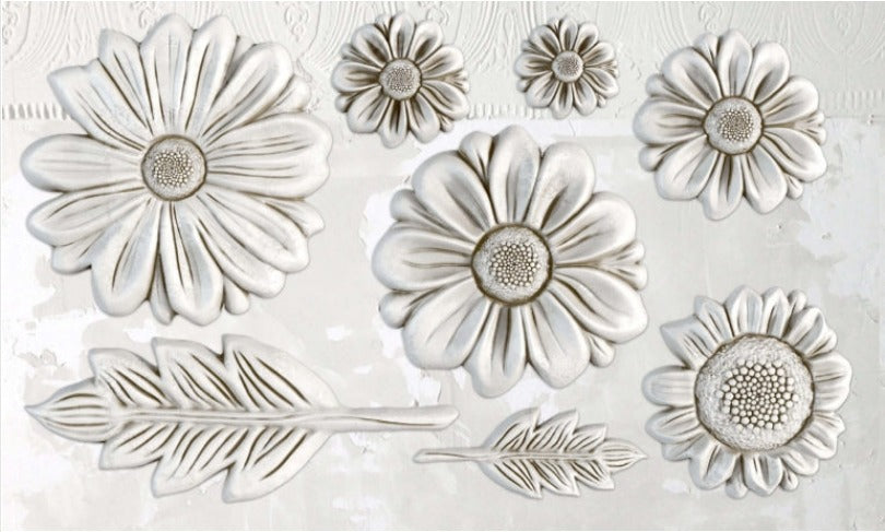 HE LOVES ME 6×10 DECOR MOULDS